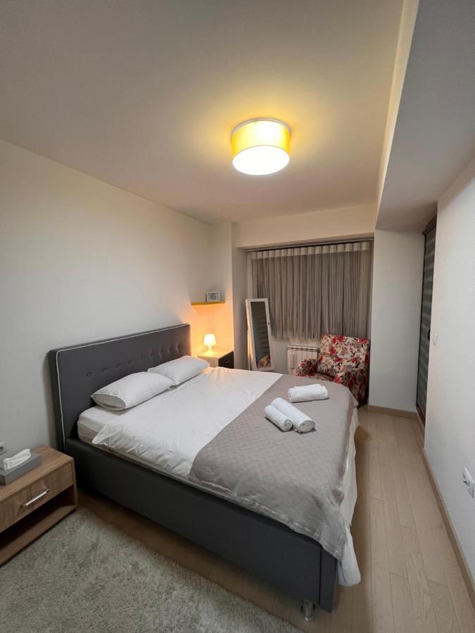 Modern Flatiron Apartment, Skopje Center Buitenkant foto