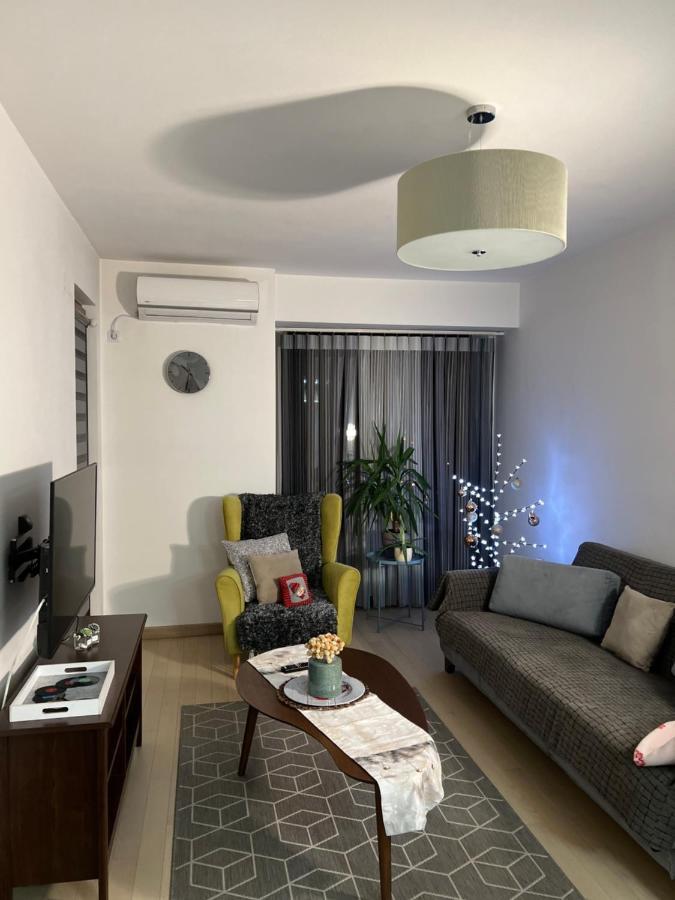 Modern Flatiron Apartment, Skopje Center Buitenkant foto